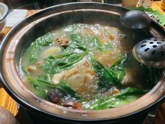 -鸡足缘·海稍鱼•野生菌火锅