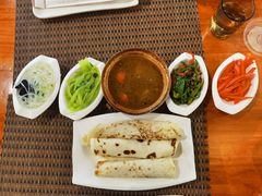 -岗底斯尼泊尔餐厅(万达店)