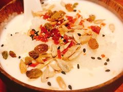 酸奶-老兰家传统烧烤炒菜泡馍(小南门店)