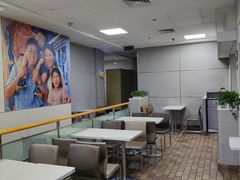 用餐区-肯德基(大连金三角店)