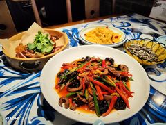 -川流不息·地道川菜·小龙虾(新松江路店)