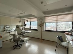 -Dr.Z dental仁康种植矫正中心