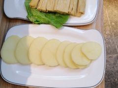 -三人行骨头王火锅(长寿店)
