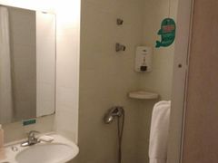 -锦江之星(广州海珠江泰路地铁站店)