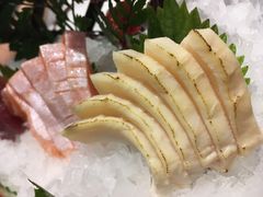 白金枪鱼刺身-芥末日本料理(打浦路铂尔曼旗舰店)