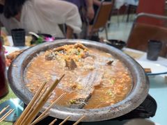 -刘姐啤酒鱼民族演艺餐厅(西街总店)