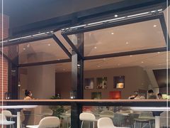 门面-潮一不贰·法式甜品·生日蛋糕·西式简餐(外滩店)