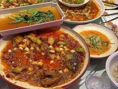 -巴特餐饮6加1音乐餐吧·新疆菜