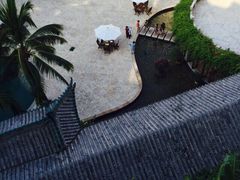 三亚亚龙湾华宇度假酒店(原三亚华宇皇冠假日酒)-三亚亚龙湾雅高美爵酒店