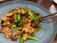 -春天里餐厅·云南创意菜特色美食(束河店)