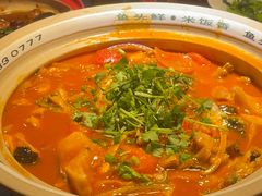 -魏铭鱼头捞饭(晋阳路店)