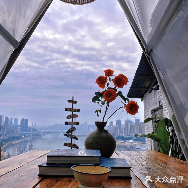 荒芜中的诗情画意