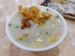 艇仔粥-银记肠粉店(市二宫店)