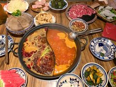 -旧街市鲜货老火锅(大光路店)