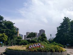 景点-英雄广场