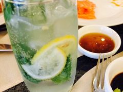 -东方红海鲜百汇(国际大厦店)