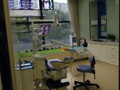 -美酷口腔牙齿矫正(江桥万达店)