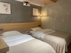 -闲隅江景艺术酒店(解放碑洪崖洞总店)