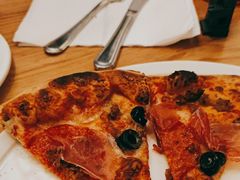 -城市大道红炉披萨烘焙坊