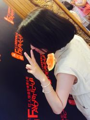 -红人馆造型世爵国际