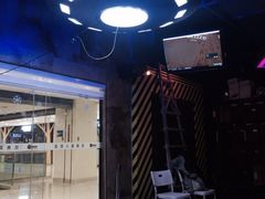 -YOGO优果密室逃脱(新佳丽广场店)