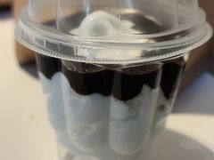 甜品站新地-麦当劳(田林好又多店)