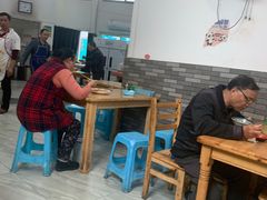 大堂-雷祖芳老妈蹄花店