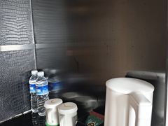 -上海虹桥西郊假日酒店