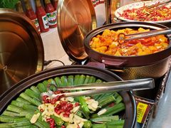-四囍码头海鲜烧烤自助火锅(外滩南京东路悦荟广场店)