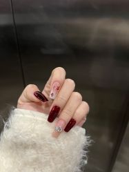 -UGIRL有个美甲