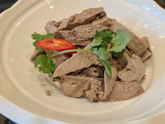 香蜜鹅肝-侬佳蒸菜馆(听潮店)