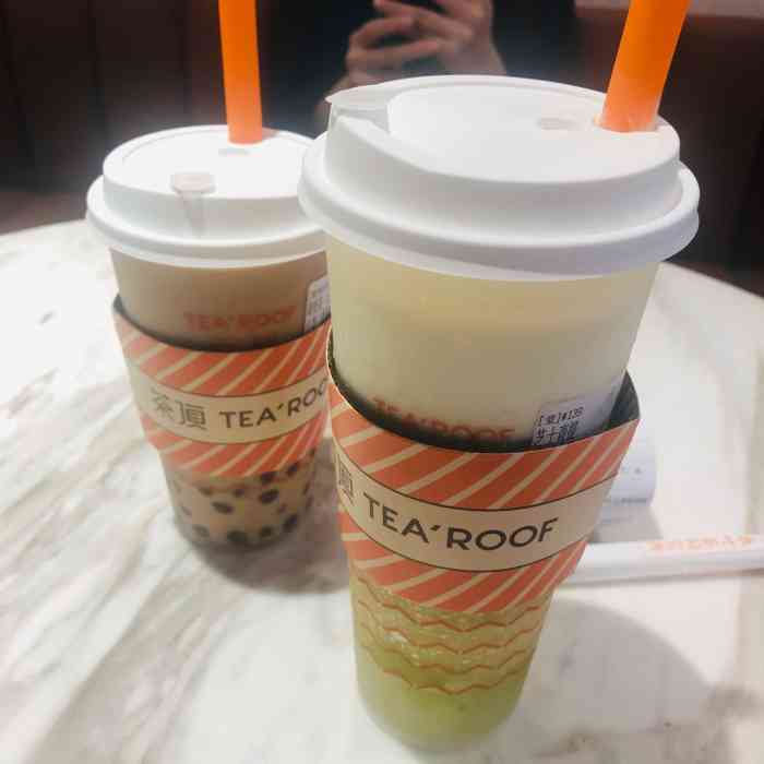 茶顶tea roof(隆生店)-"带着宝宝去吃饭服务员还帮忙擦bb凳,虽然.