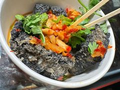 -黑色经典臭豆腐·湖南特产(步行街店)