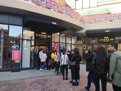 -王府井奥莱临潼小镇(临潼店)