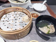 -莱莱小笼·乔艾