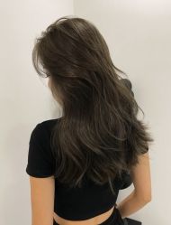 -变画·发型STUDIO