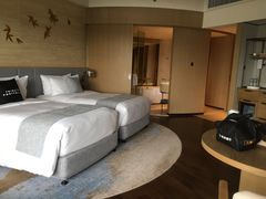 -上海佘山世茂艾美酒店