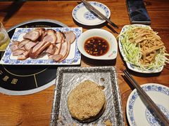 -老天桥酱肉烧饼夹肘子(天桥店)