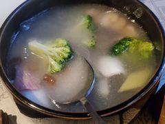 茹荟如烩-穹六人间 people 6(岳阳路店)