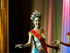 -金东尼人妖秀