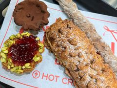 -HOT CRUSH趁热集合·现烤面包(环球港店)