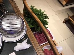 现切羊腿肉-小牛海记潮汕牛肉店(永定路店)