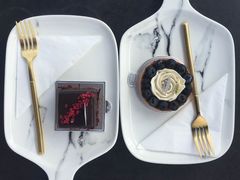 -UNI UNI(环亚凯瑟琳店)