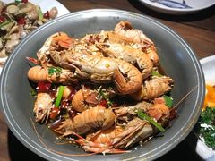 前海沿香辣螯虾-前海沿·青岛菜(大拇指广场石老人店)