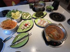 -一叶一世界·素食餐厅(锦华万达店)
