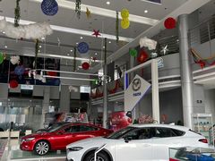 -上海绿地东一汽马自达4S店(彭浦新村店)