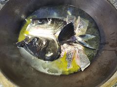 招牌柴火灶台鱼头-好灶头妈妈菜·柴火灶台鱼·千岛湖土菜地标美食