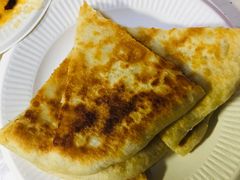 大饼-老红桥炸灌肠牛肚锅烧烤(定福庄店)
