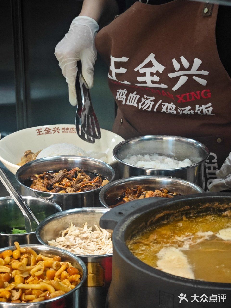 谁懂啊!吃了十几年的店居然...