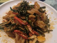 -荣晨私房菜(风尚米兰店)